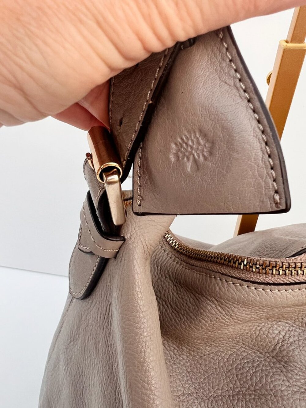 MULBERRY Taupe Pebbled Leather Slouchy Hobo Bag - Picture 5 of 16